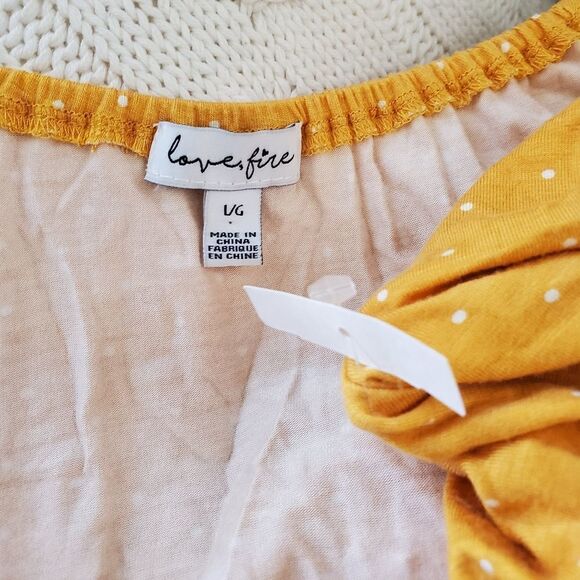 Love, Fire: Keyhole Front-Tie Polkadot Skater Dress size Large In Yellow - NEW - Picture 12 of 14